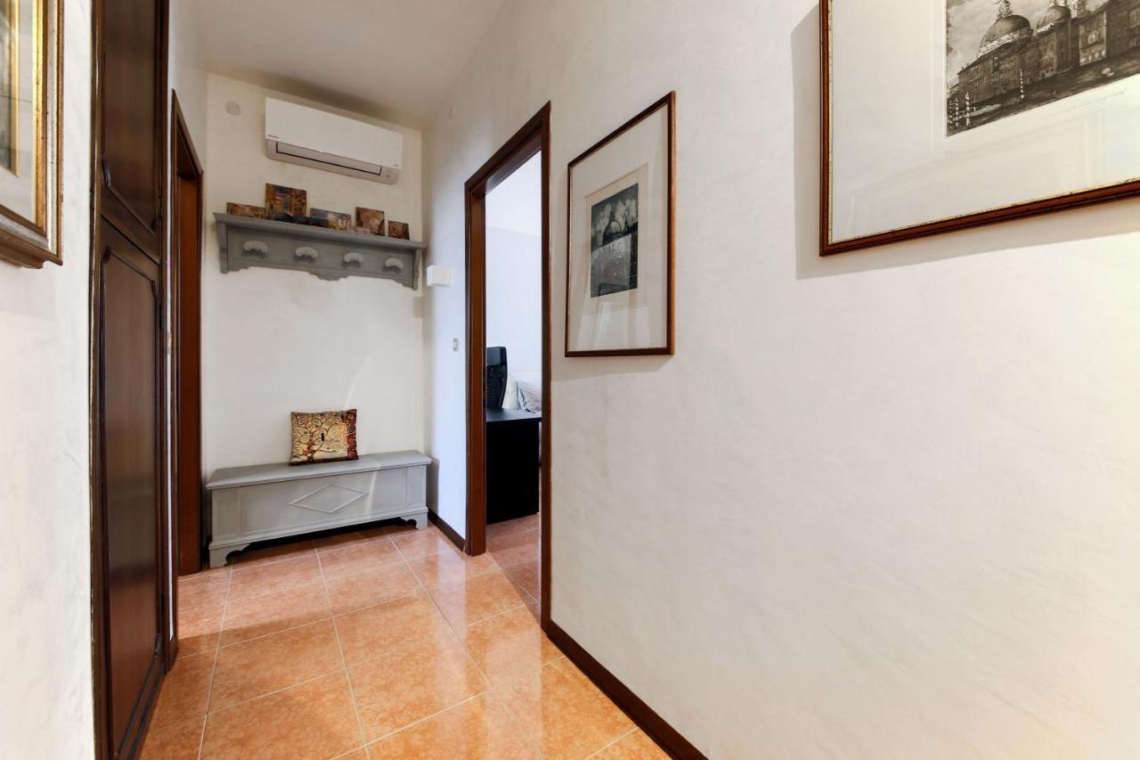 Private Parking - Family Home - 15 Min To Venice Местре Екстер'єр фото